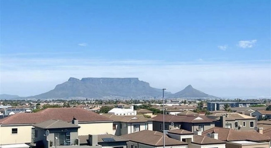 2 Bedroom Property for Sale in Table View Western Cape